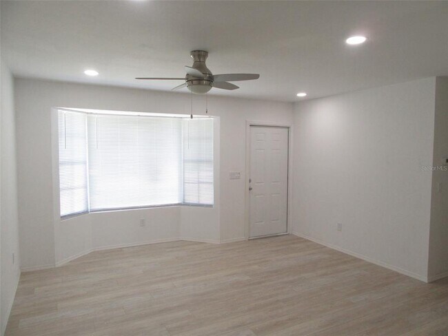 Building Photo - 23029 Alabaster Ave