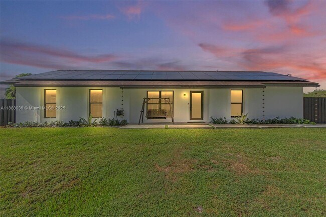 Foto del edificio - 8840 SW 181st Terrace
