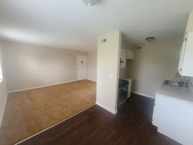 Building Photo - 4194 Norbrook Dr