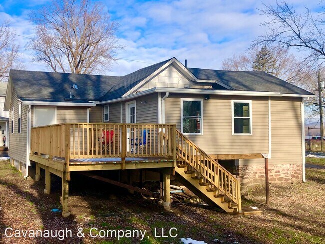 Building Photo - 3 br, 1.5 bath House - 14 Wall Street