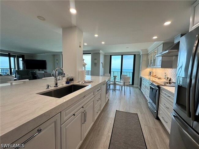 Building Photo - 10951 Gulf Shore Dr