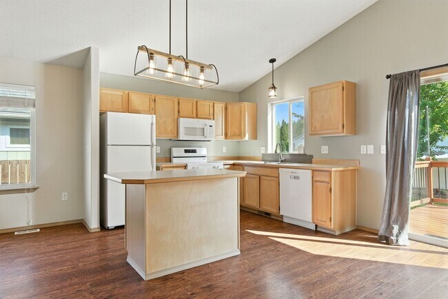 Foto del edificio - Charming 3 Bedroom Spokane Valley Home – A...