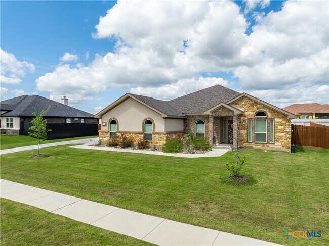 Foto del edificio - 2509 Meadow Lark Dr