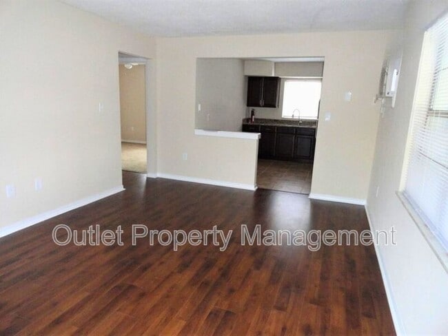 Photo - 610 S. Lake Formosa Drive House