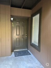 Building Photo - 40 Arbor Ct