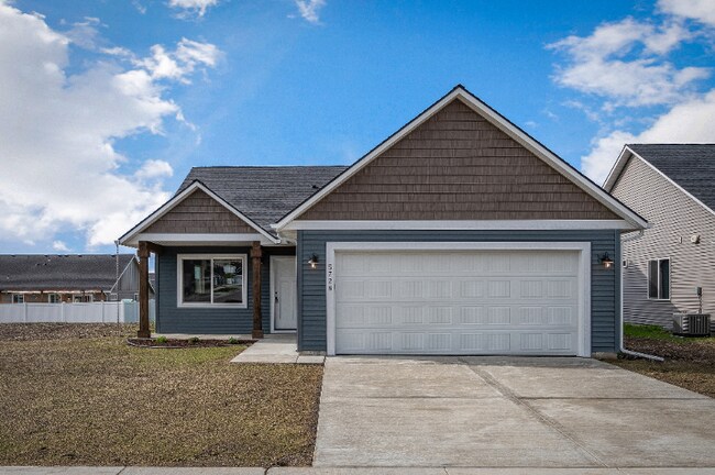 Building Photo - 5726 W Theismann Rd