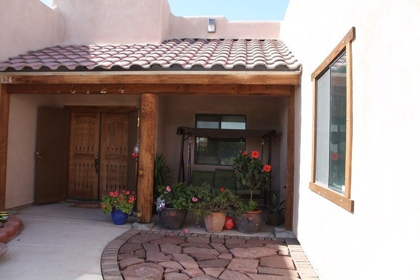 Primary Photo - 4 Bedroom, 2 bath home