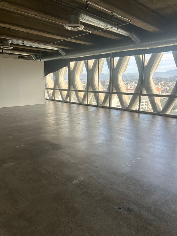 Building Photo - 2404 Wilshire Blvd