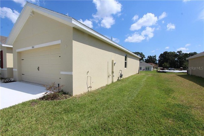 Building Photo - 9765 Pepper Tree Trail