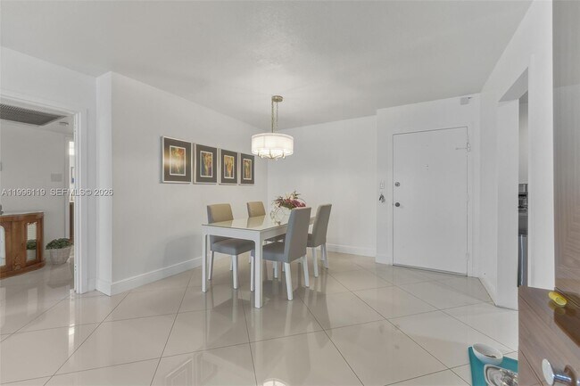 Foto del edificio - 2030 S Ocean Dr