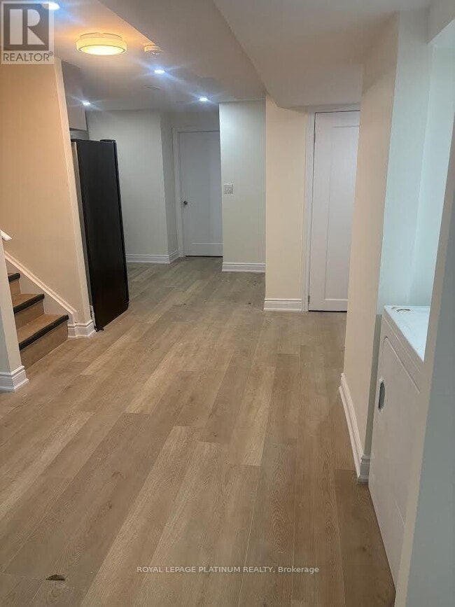 Building Photo - 50 Harbourtown Crescent