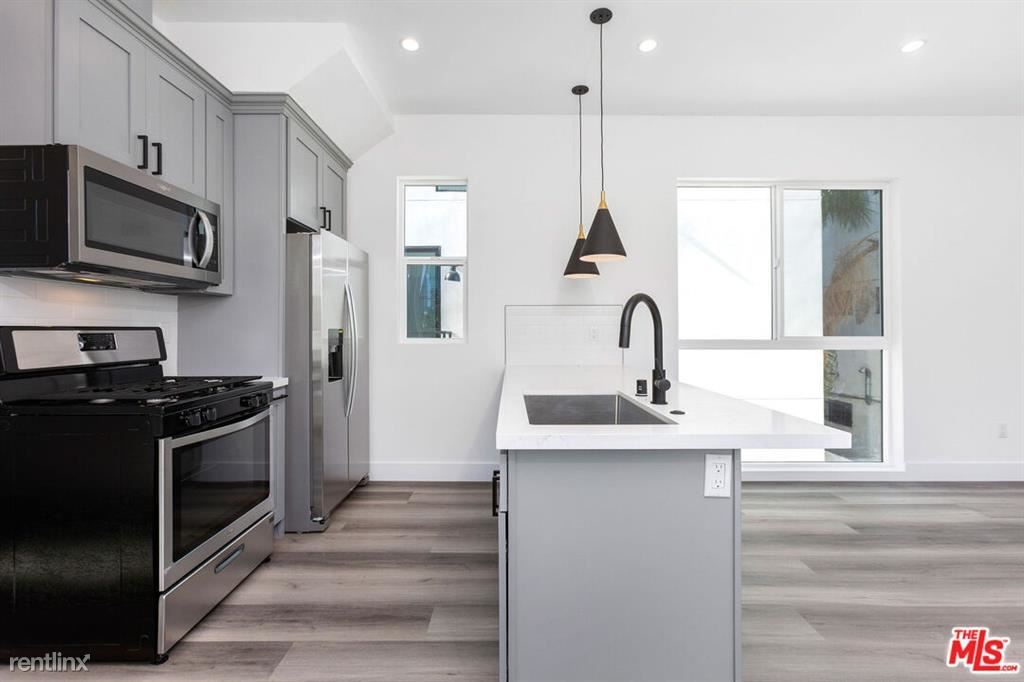 1253 N Gower St, Los Angeles, CA 90038 House Rental in Los Angeles, CA