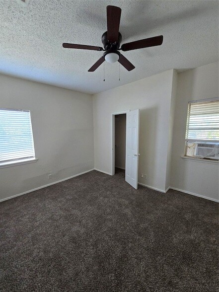 Foto del edificio - 3265 W Camp Wisdom Rd