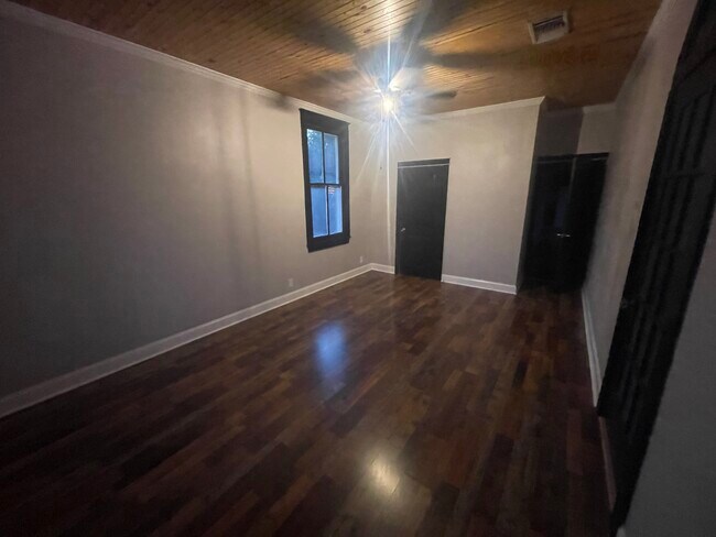 Dormitorio principal - 2455 Wisteria St
