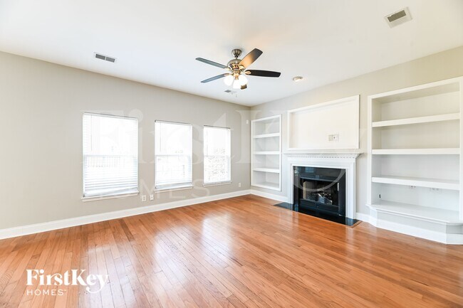 Foto del edificio - 337 Lakewind Dr