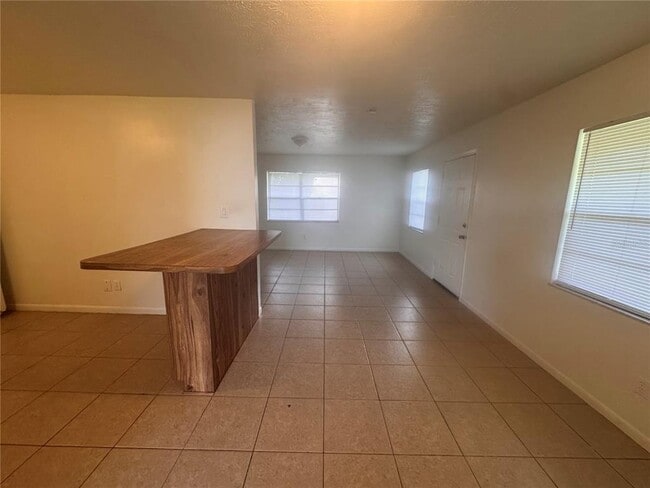 Foto del edificio - 21362 Anderson Rd
