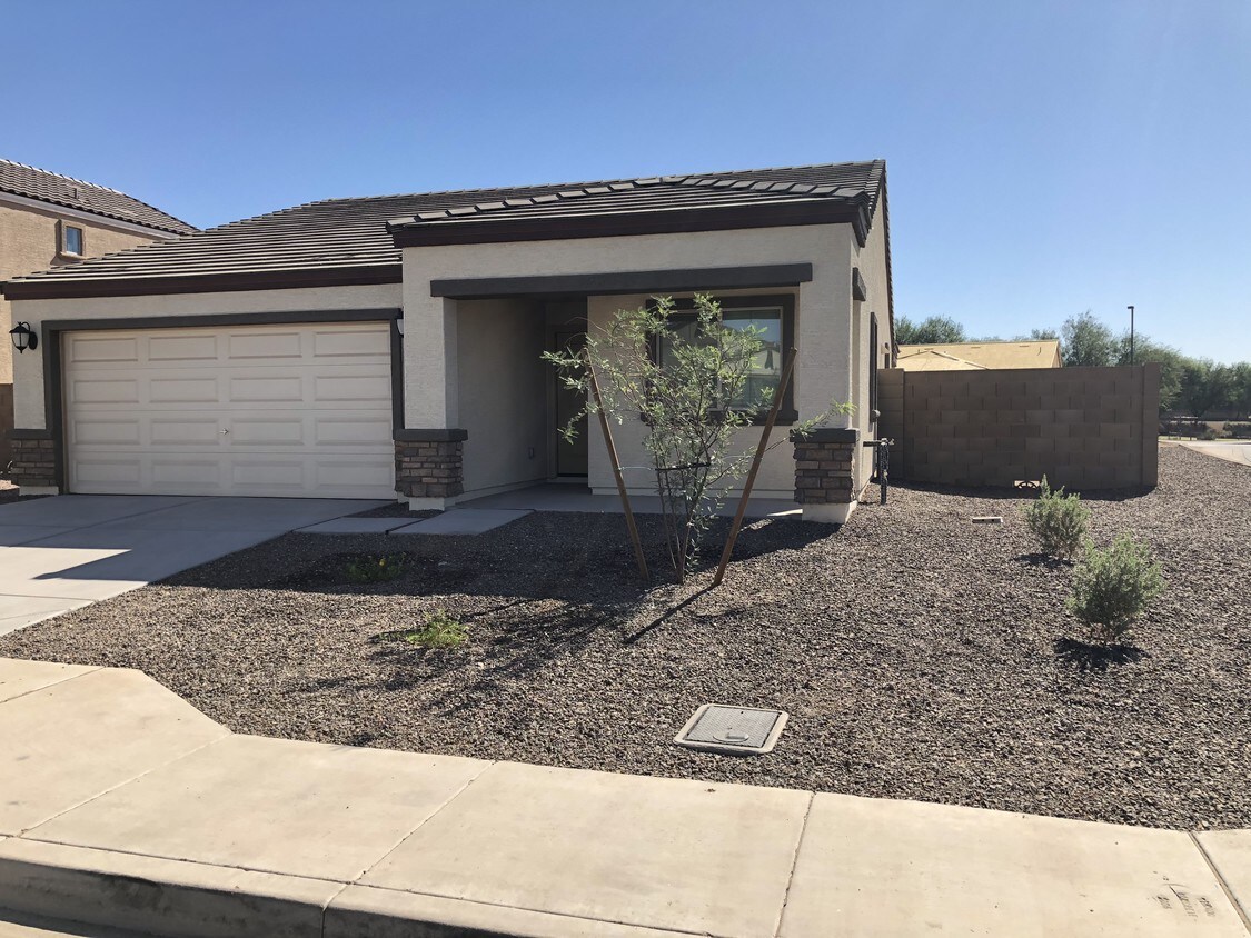 8753 S 253rd Dr, Buckeye, AZ 85326 House Rental in Buckeye, AZ