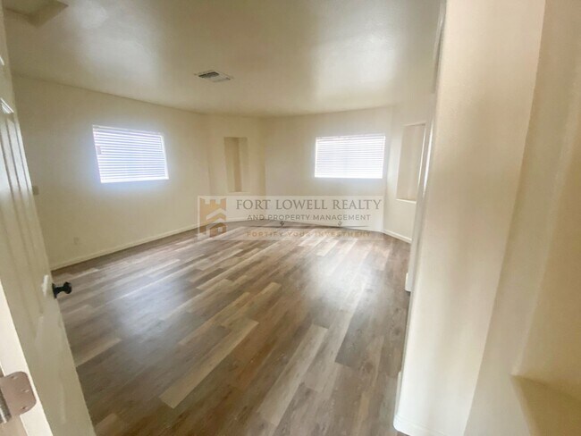 Foto del edificio - Beautiful 3 bed 2.5 bath home in Phoenix