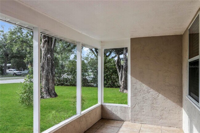 Foto del edificio - 215 Emerald Ln