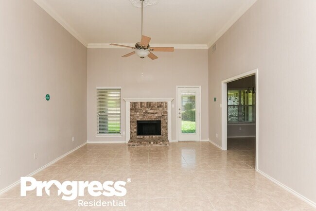 Building Photo - 801 Havenwood Ln S