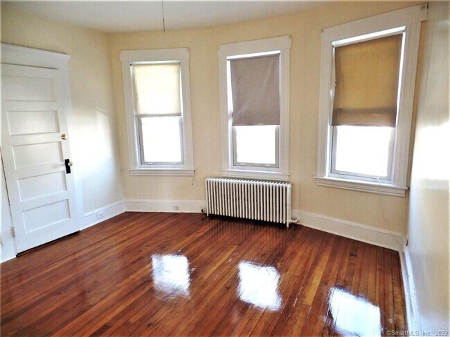 Foto del edificio - 131 Kent Ave