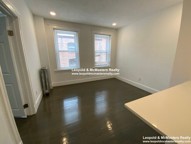 Foto del edificio - 50 Queensberry St