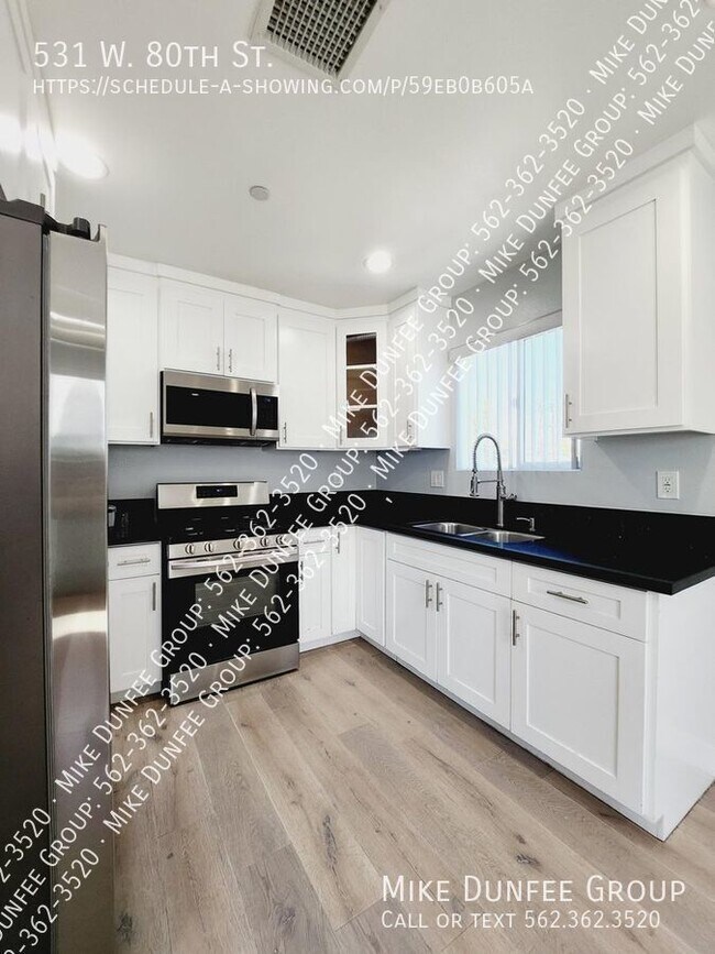 Building Photo - 3 Bedroom 2 Bathroom Unit in Vermont Knolls