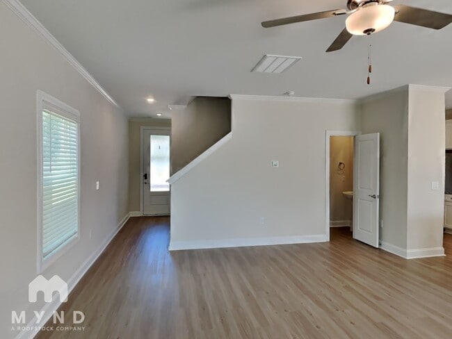 Foto del edificio - 158 Brixham Lp