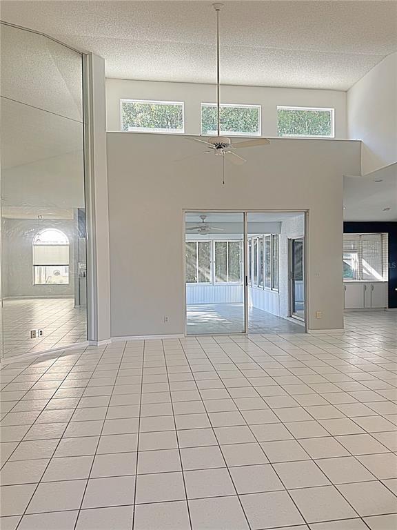 Foto del edificio - 4850 Mill Run Dr