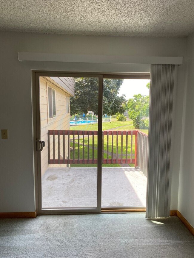 Building Photo - Beautiful Two BR Condo Across From Gateway...
