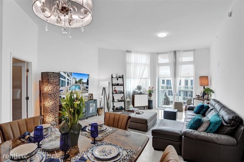 Foto principal - 2 br, 2 bath Condo - 3030 NE 188th St Apt 706