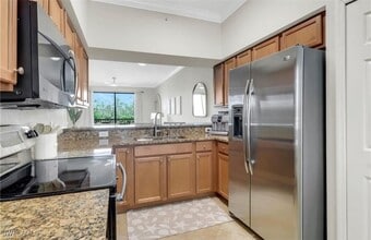 Building Photo - 9735 Acqua Ct