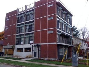 Building Photo - 116 University Av W