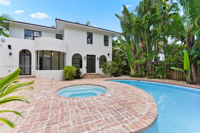 Foto del edificio - 5978 NE 6th Ct