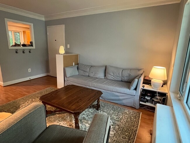 Building Photo - Great 2BR located in Northern Bethesda