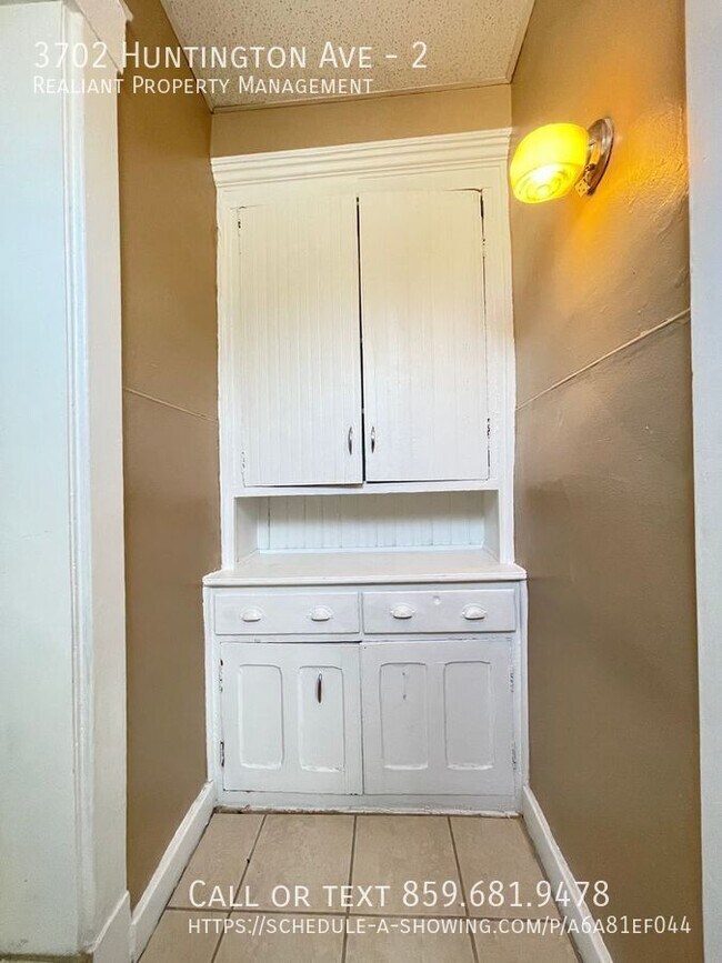 Foto del edificio - 3702 Huntington Ave