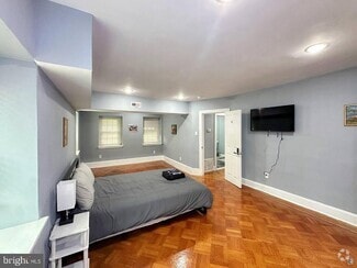 Building Photo - 5204 Overbrook Ave