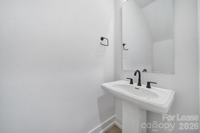 Foto del edificio - 511 Bowman Rd