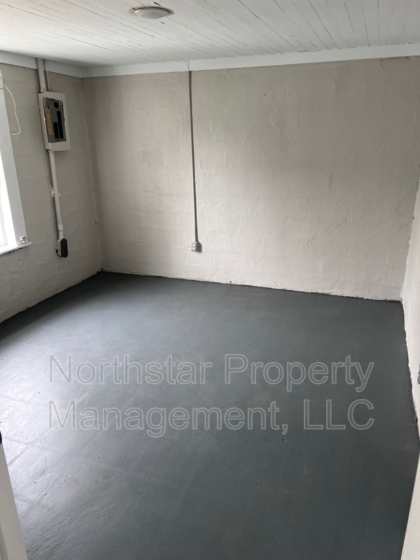 Building Photo - 112 Tanyard Rd