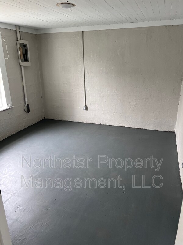 Foto del edificio - 112 Tanyard Rd