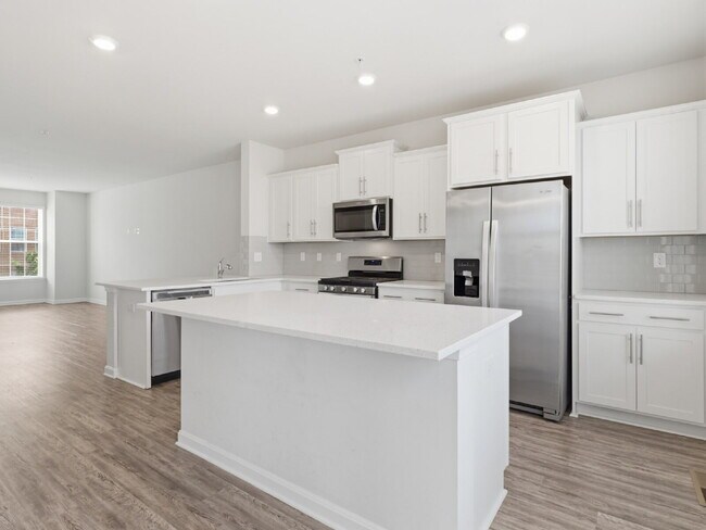 Building Photo - 7055 Delegate Pl