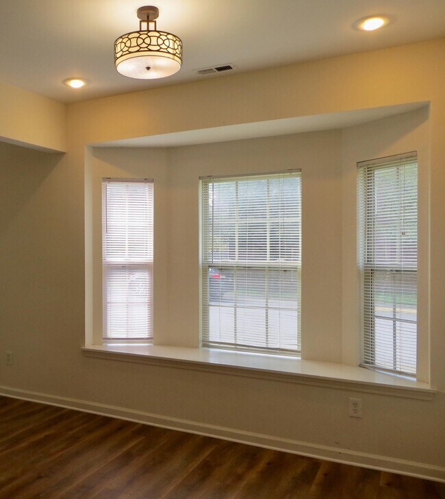 Foto del edificio - 2610 Longleaf Pl