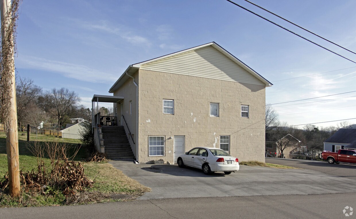 Building Photo - 5037 Trescott Dr
