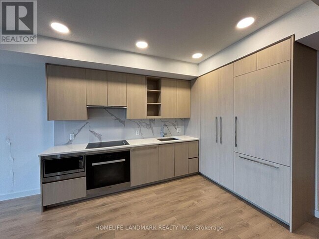 Building Photo - 27 McMahon Dr
