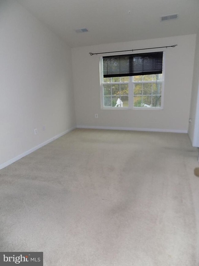 Building Photo - 6613 Rothschild Pl