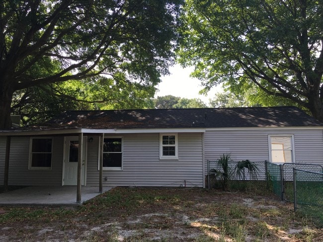 Building Photo - 15 Joyce Ave