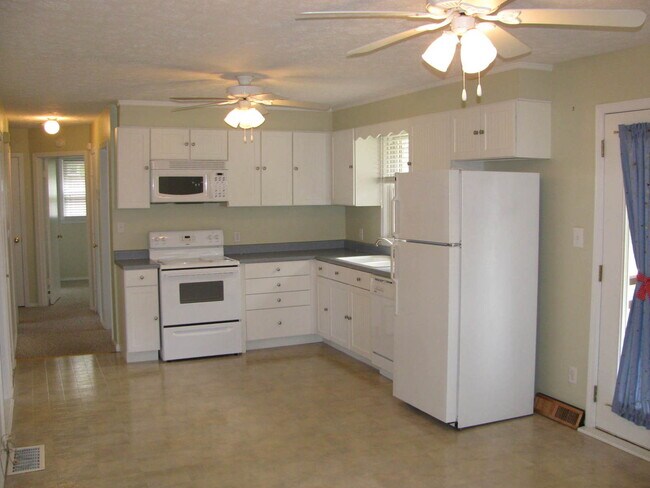 Foto del edificio - Great Location with 4 Bedrooms Rental Home