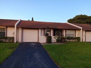 Building Photo - 5262 Breadfruit Cir