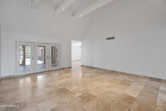 Building Photo - 6305 N 30th Ct