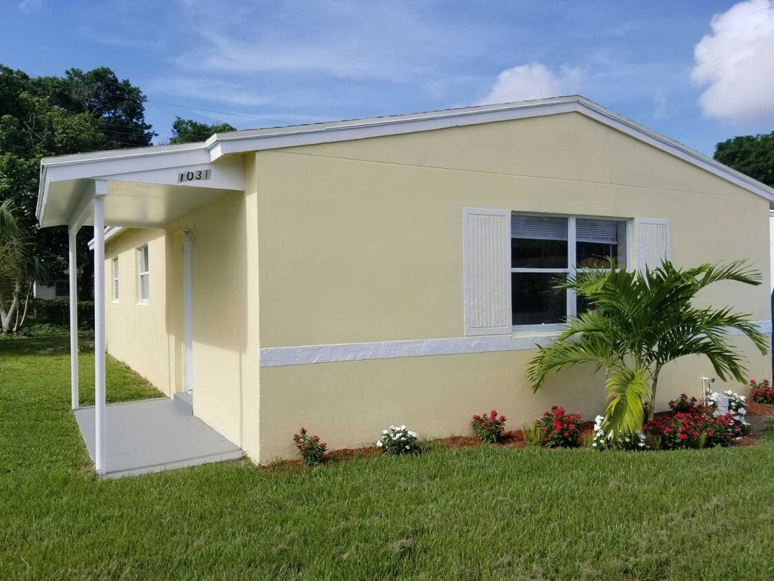 Foto principal - 1031 W 3rd Street